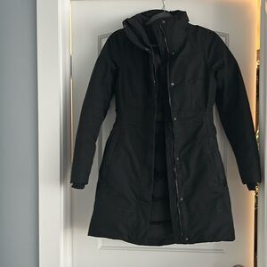 North Face Arctic Parka Women’s Size XS
In great condition!